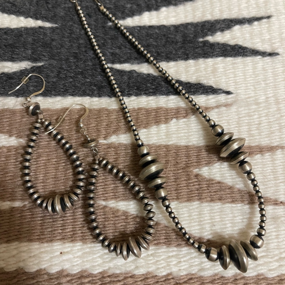 Native American Navajo Pearl Necklace & Earrings